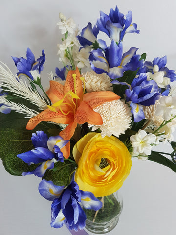 Ouvrir l'image dans le diaporama, Floral Bouquet 'Blue Iris'